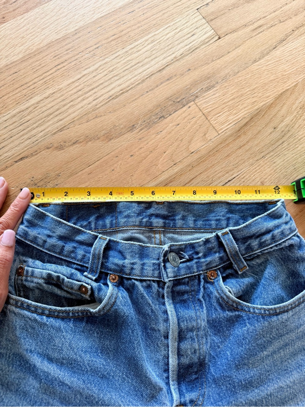 1980s Levi’s USA 701 Tag 28x32 Actual 26x28.75 - Picture 4 of 13